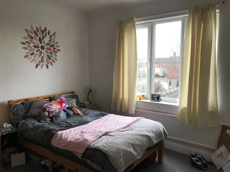 Modern 5 Bed Terraced House // JUL 2026 - Image 10